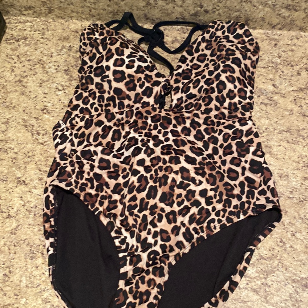 Bathing suit